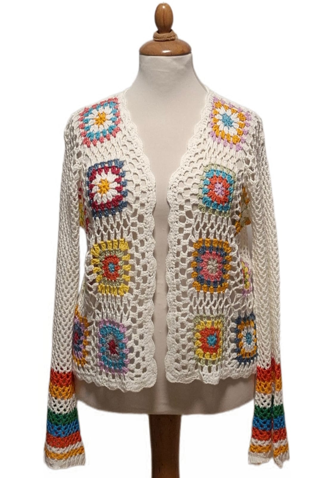 Sommer Häkeljacke mit Trompeten Ärmeln in zwei Farben