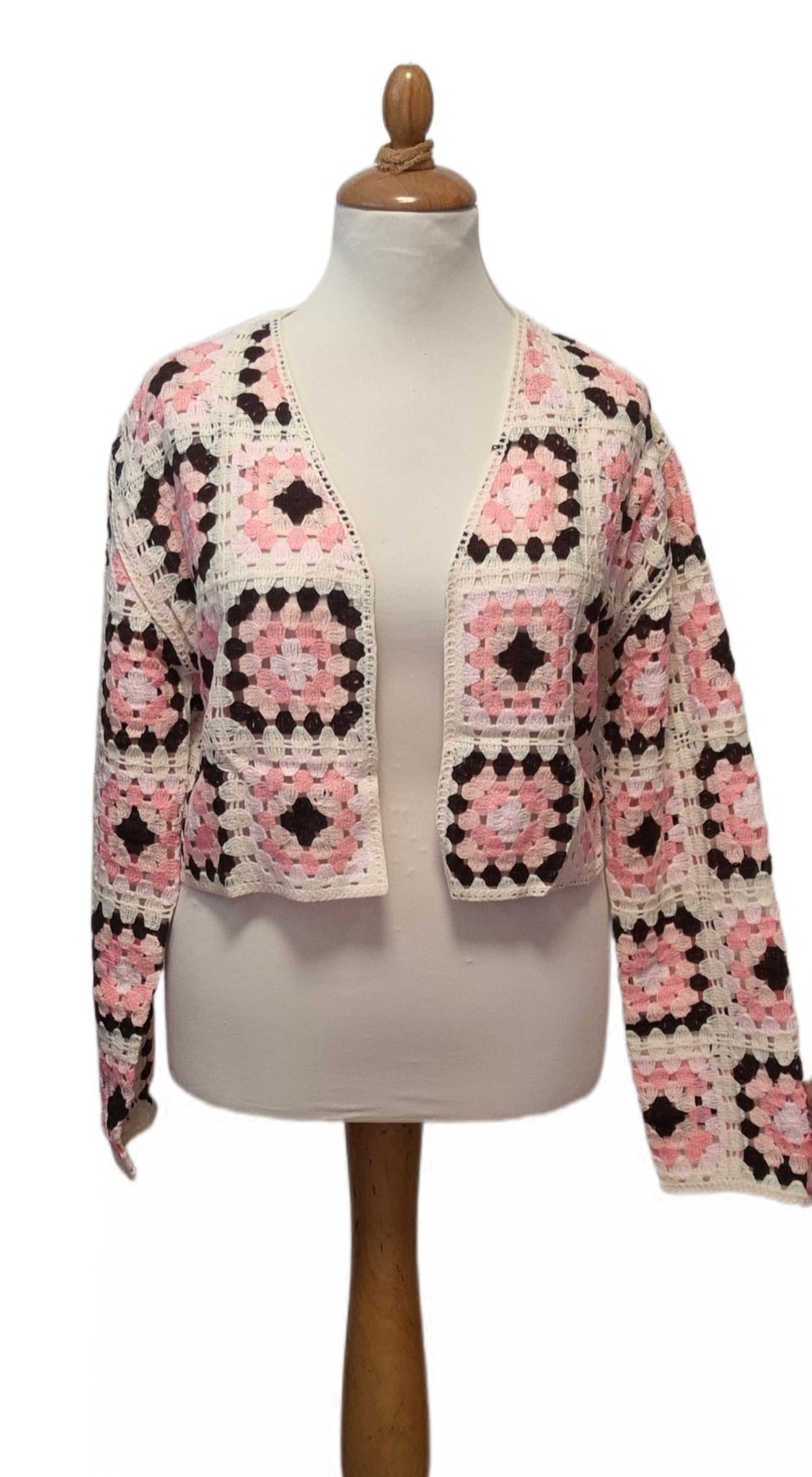 Sommerliche Häkeljacke in Rosetönen