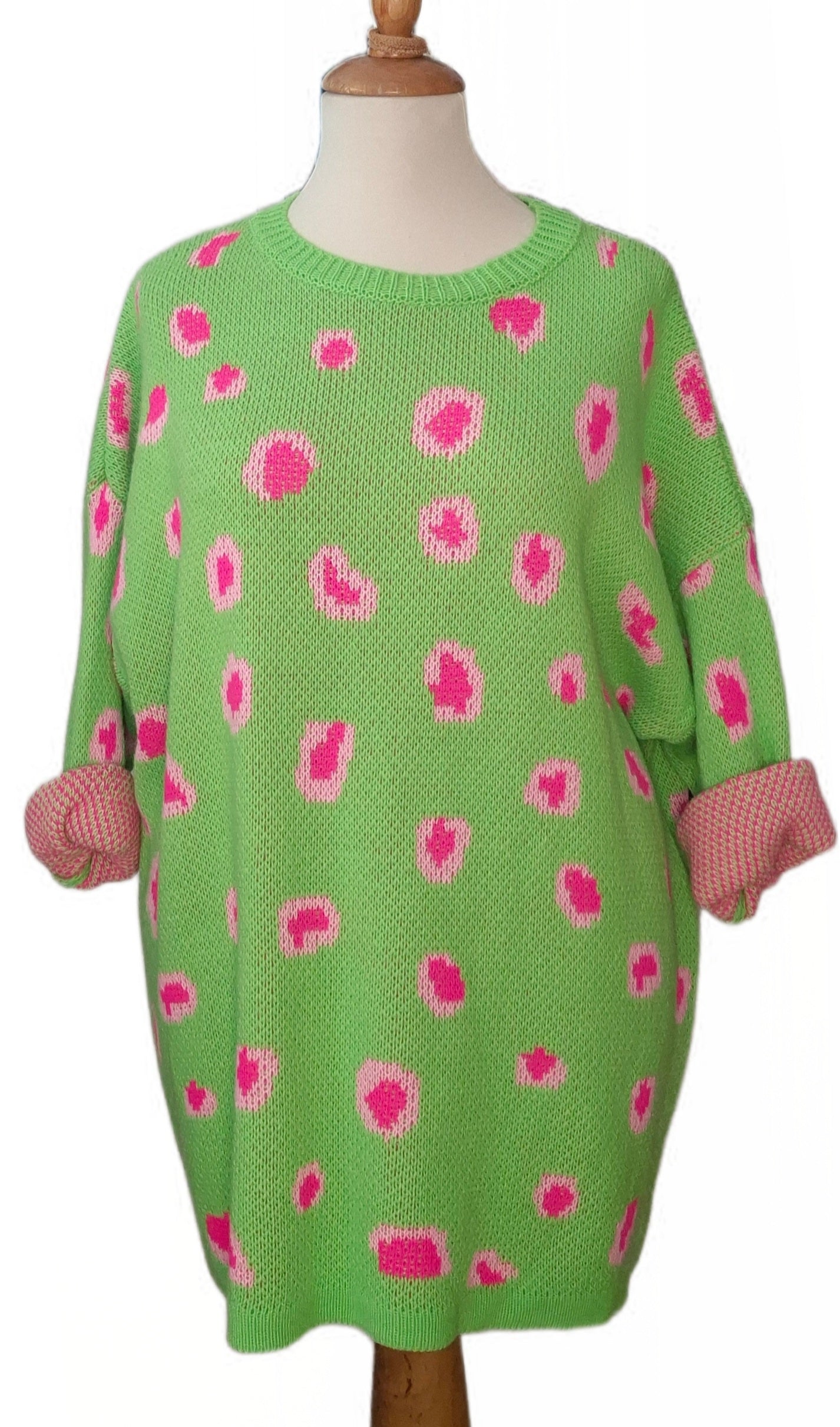 Curvy Oversize Strick Pullover mit Farbklecksen