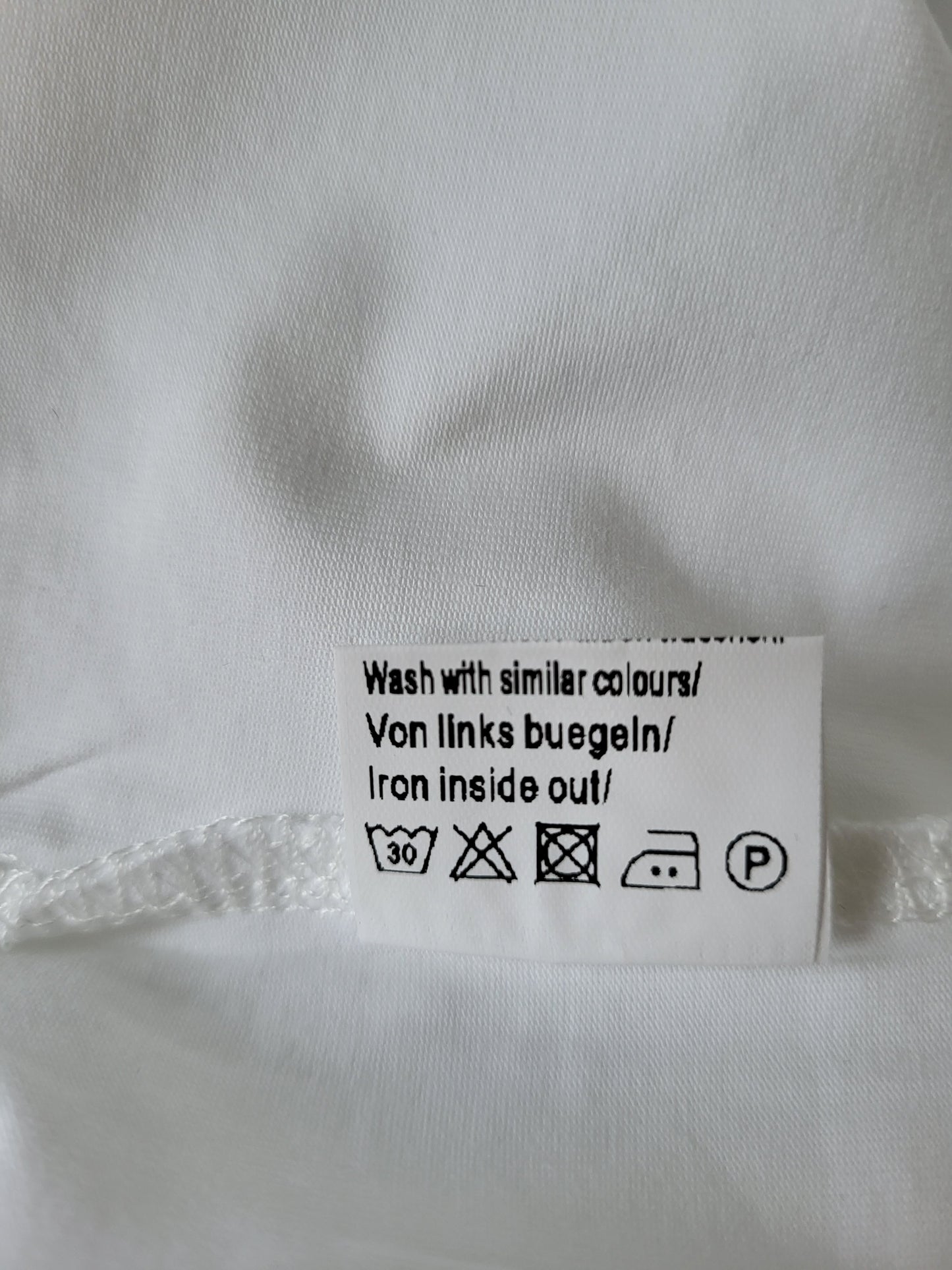 T-Shirt Basecap Ainera mit Strasssteinen und Perlen Rose Mode