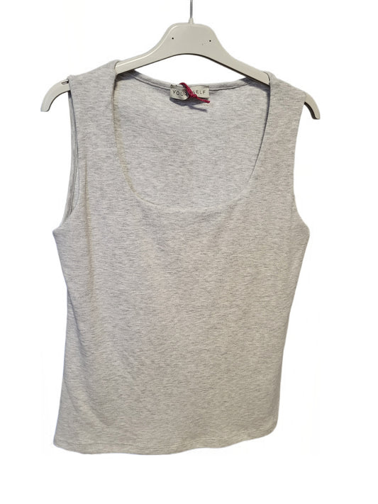 Basic Top mit eckigem Ausschnitt in verschiedenen Farben